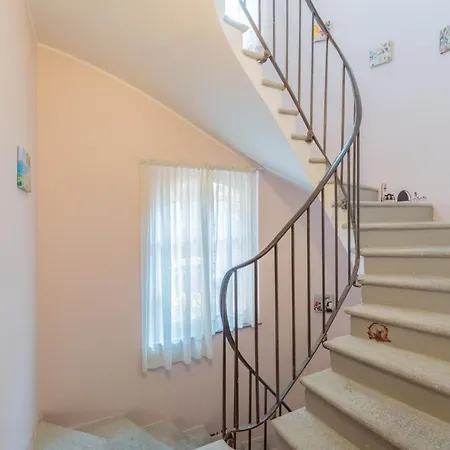 Lakeview Attico Saini / Centro Storico Apartment